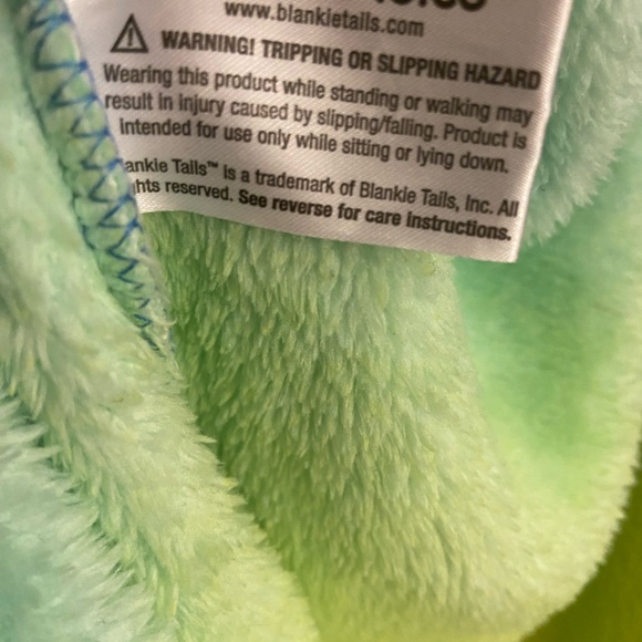 BlankieTails mermaid blanket - Picture 4 of 6